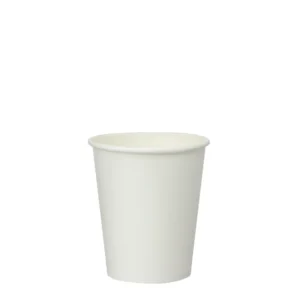 Detalhe do copo de papel branco 250ml Copopalhinhas feito com materiais amigos do ambiente