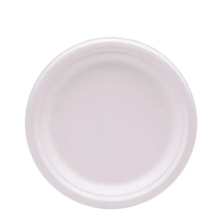Prato em fibra de cana de açúcar branco com 17cm de diâmetro, ideal para eventos, restauração e utilização sustentável. Produto reciclável e ecológico.